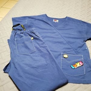 Wondering navy scrub set medium
